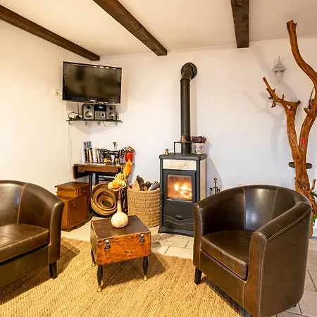 Holiday home Dado Bast