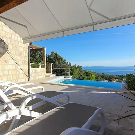 Dado Holiday home