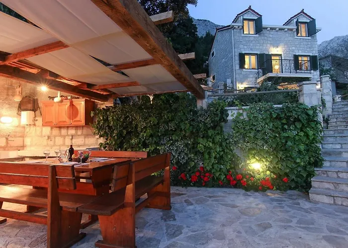 Dado * Bast